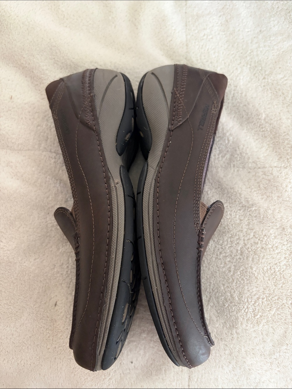Merrell Women's Dark Brown espresso Slip‑On Loafers sz 8 - Picture 4 of 5